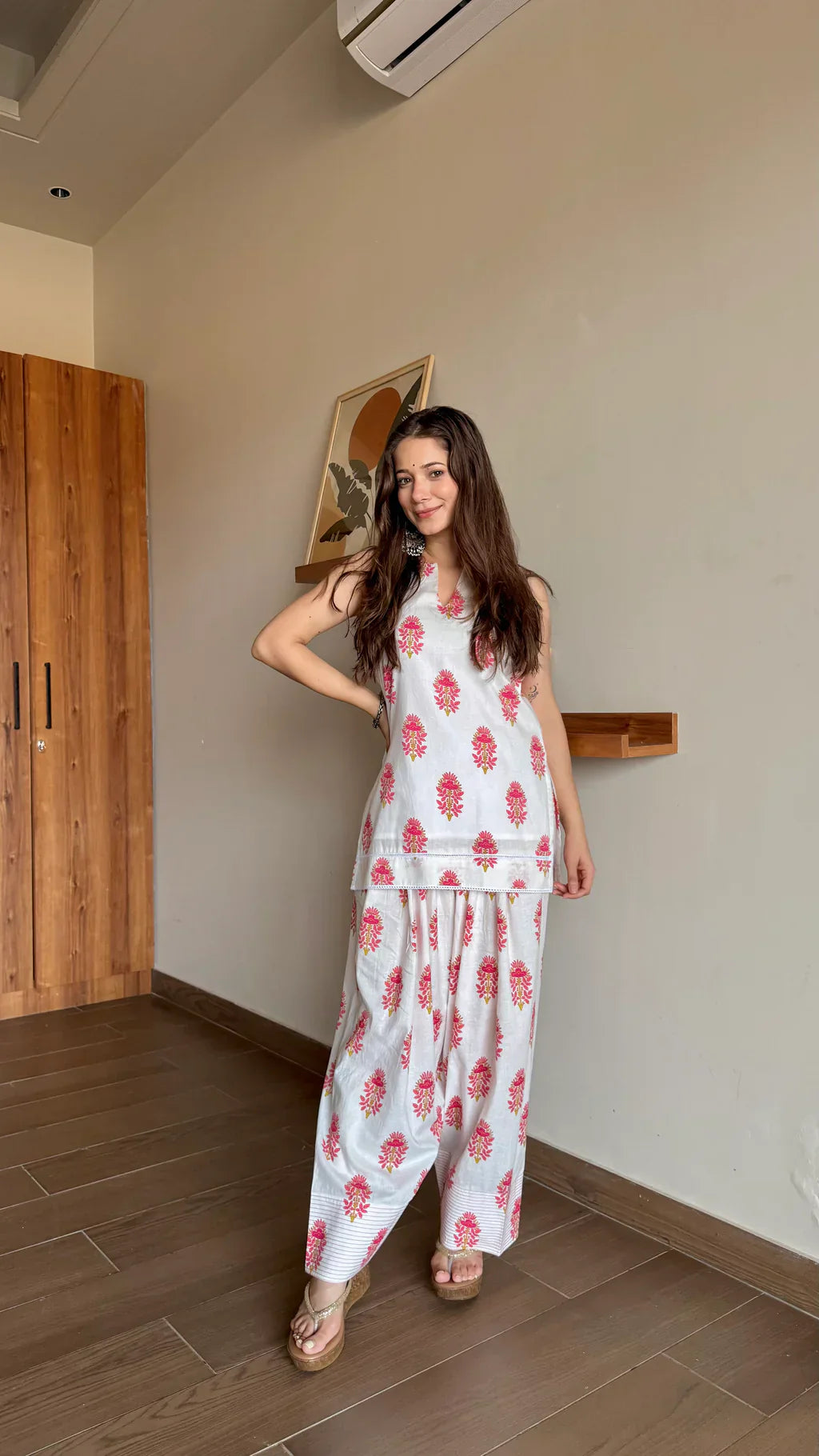 Lal Gulab Farshi Salwar Set